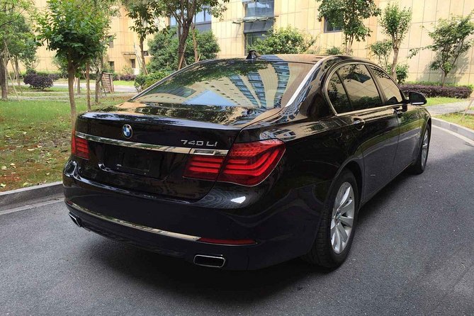 Luxury Vehicle With Private Guide to Mutianyu Great Wall and Summer Palace