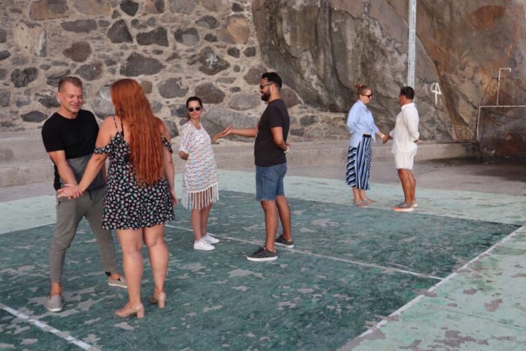 Madeira: Salsa and Bachata Dance and Discovery Experience