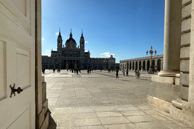 Madrid Royal Palace Private Guided Tour