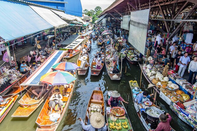 Maeklong Railway Market & Damnoensaduak Floating Market Join Tour