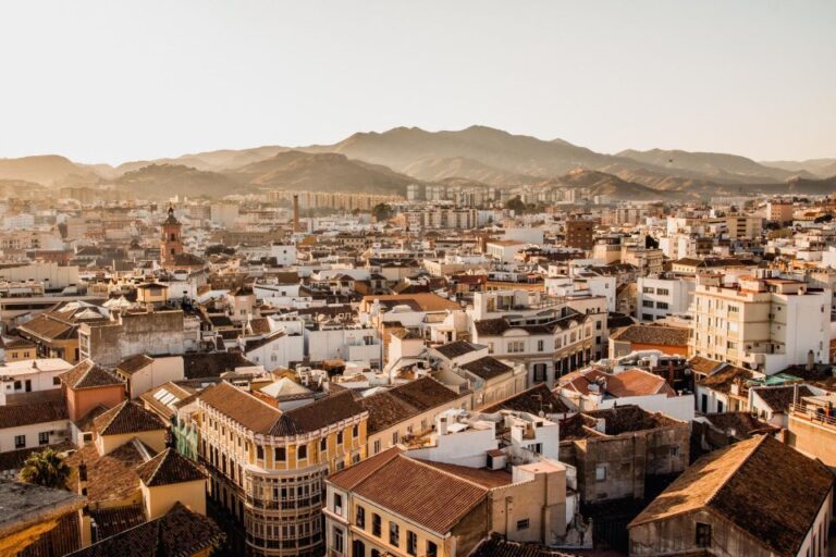 Malaga: Private Exclusive History Tour With a Local Expert