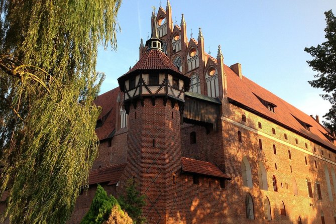Malbork Castle Tour: 6-Hour Private Tour to The Largest Castle in The World