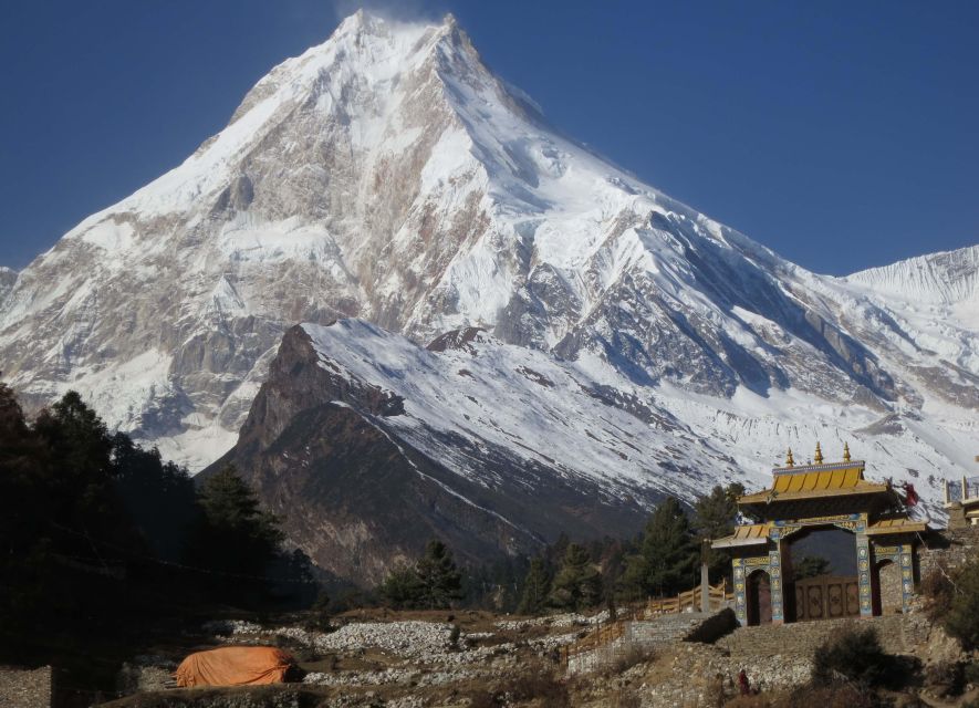 1 manaslu circuit luxury trekking Manaslu Circuit Luxury Trekking