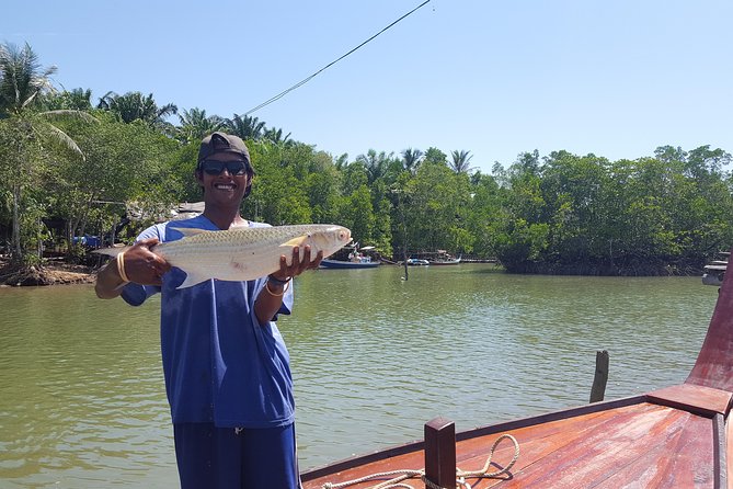 Mangrove Fishing and Relaxing Adventure