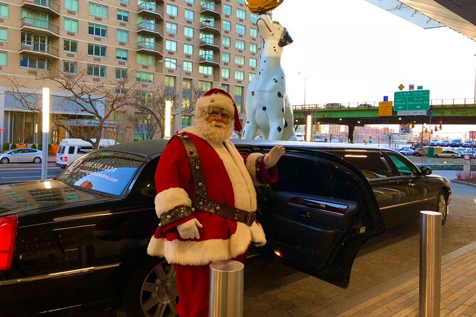 Manhattan and Dyker Heights Christmas Lights Tour by Limousine