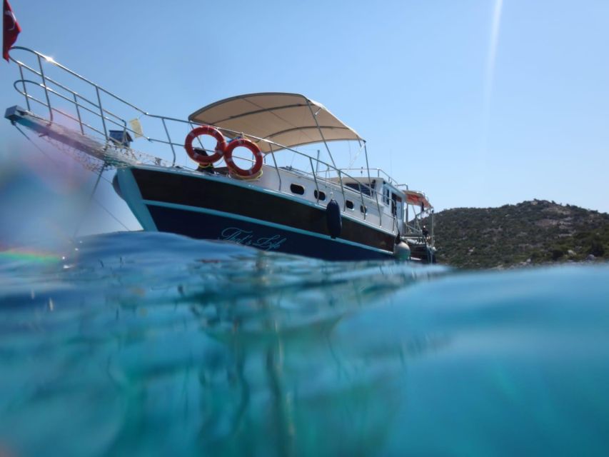 1 marmaris boat trip lunch unlimited soft alcoholic drinks Marmaris Boat Trip Lunch & Unlimited Soft & Alcoholic Drinks