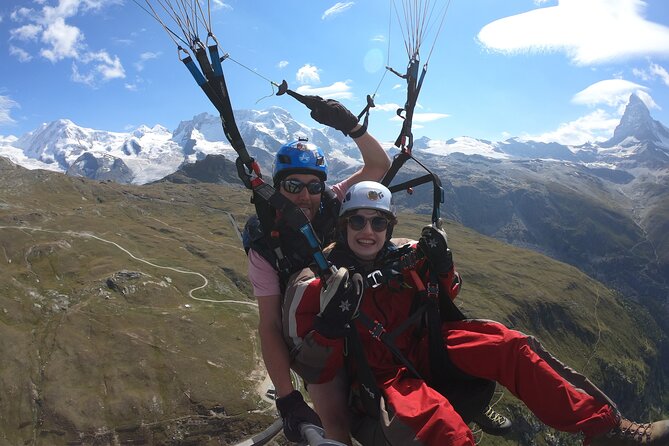 Matterhorn Paragliding Flight in Zermatt (20-25min)