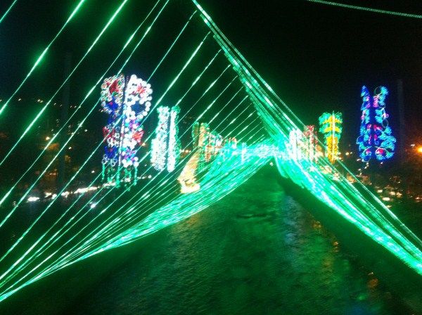 Medellin Christmas Lights Tour