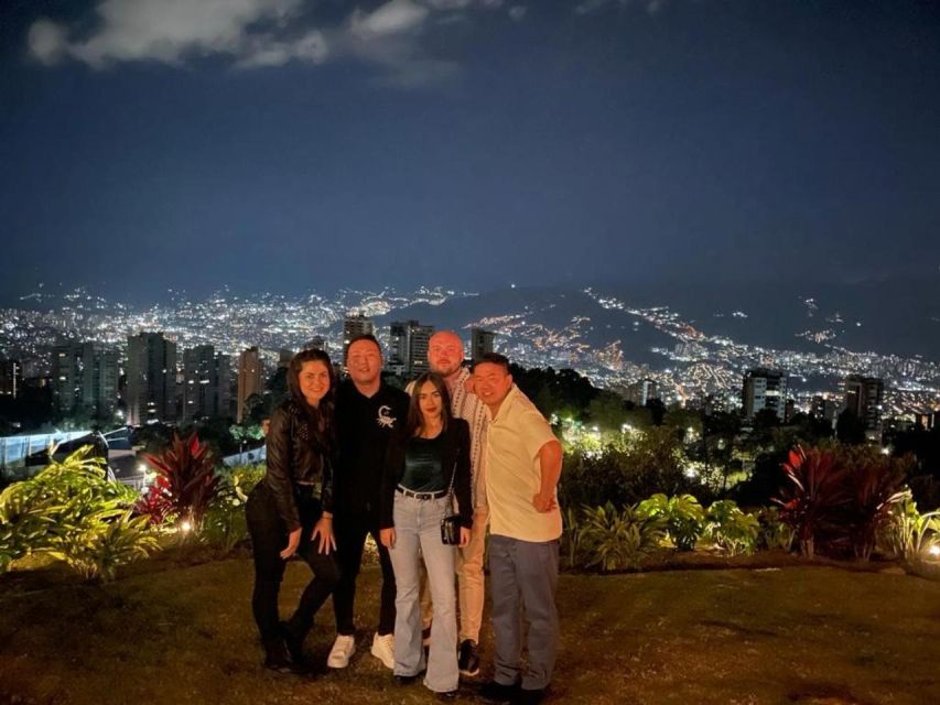 1 medellin night life tour bilingual hosts Medellín Night Life Tour Bilingual Hosts