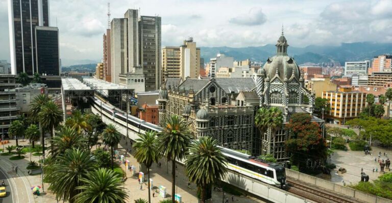 Medellin Shared Walking Tour Metro Ticket Included