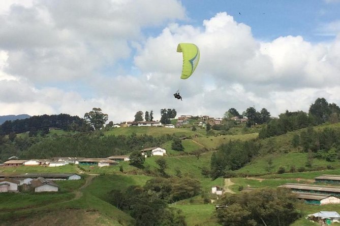 Medellin Tandem Paraglide Experience With Transportation  – Medellín