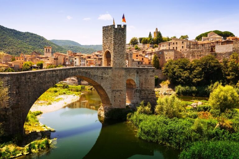 Medieval Towns of Catalonia Full-Day Car Trip From Barcelona