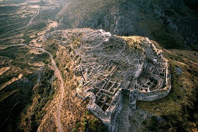 Mercedes Private Tour to Canal, Anc.Corinth, Nemea and Mycenae