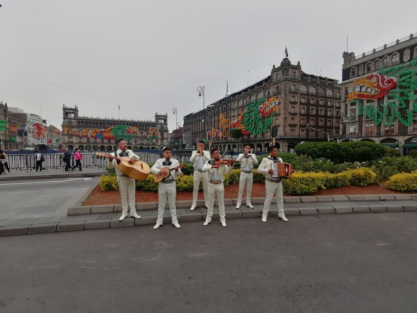 1 mexico city mariachi night tour in a panoramic bus Mexico City: Mariachi Night Tour in a Panoramic Bus