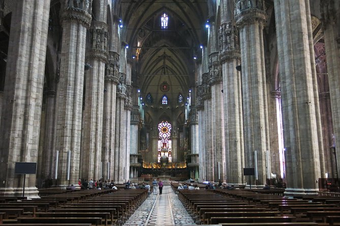 1 milan super saver skip the line duomo and rooftop tour Milan Super Saver: Skip-the-line Duomo and Rooftop Tour