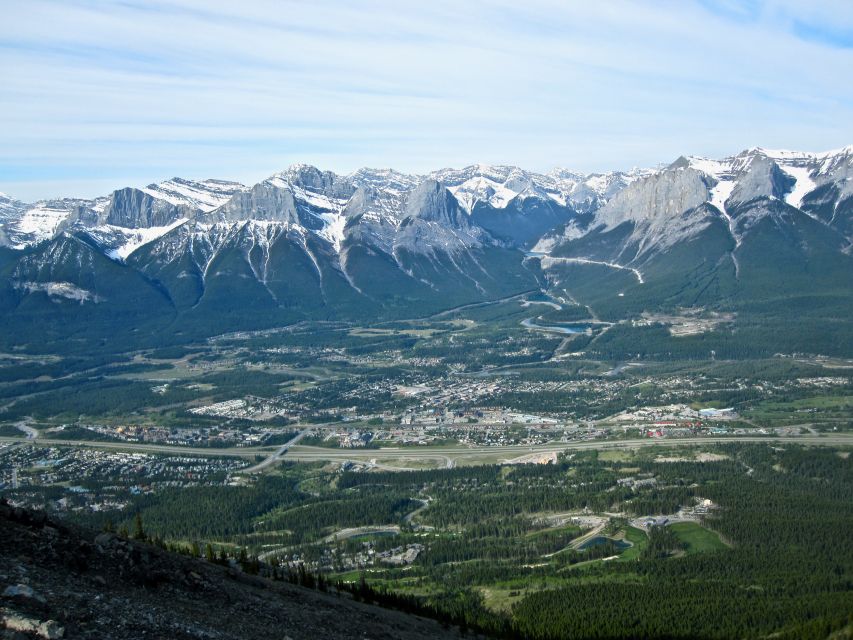 1 minivan airport shuttle canmore calgary Minivan Airport Shuttle: Canmore --- Calgary