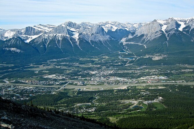 Minivan Airport Shuttle: Kootenay National Park — Calgary