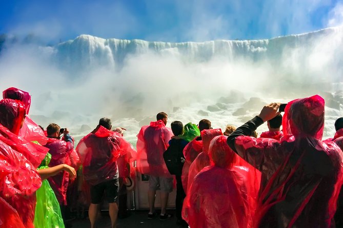 Mississauga To Niagara Falls Day Tour (Includes Boat Cruise & Wine Tasting)