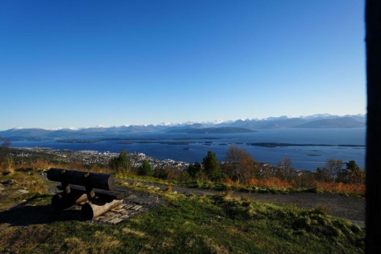 Molde – Guided Hike Along Mount Varden