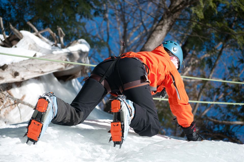 1 mont tremblant ice climbing initiation Mont-Tremblant: Ice Climbing Initiation