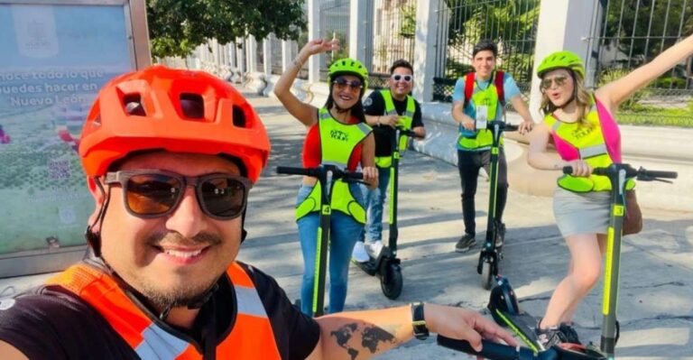 Monterrey: City Scooter Tour