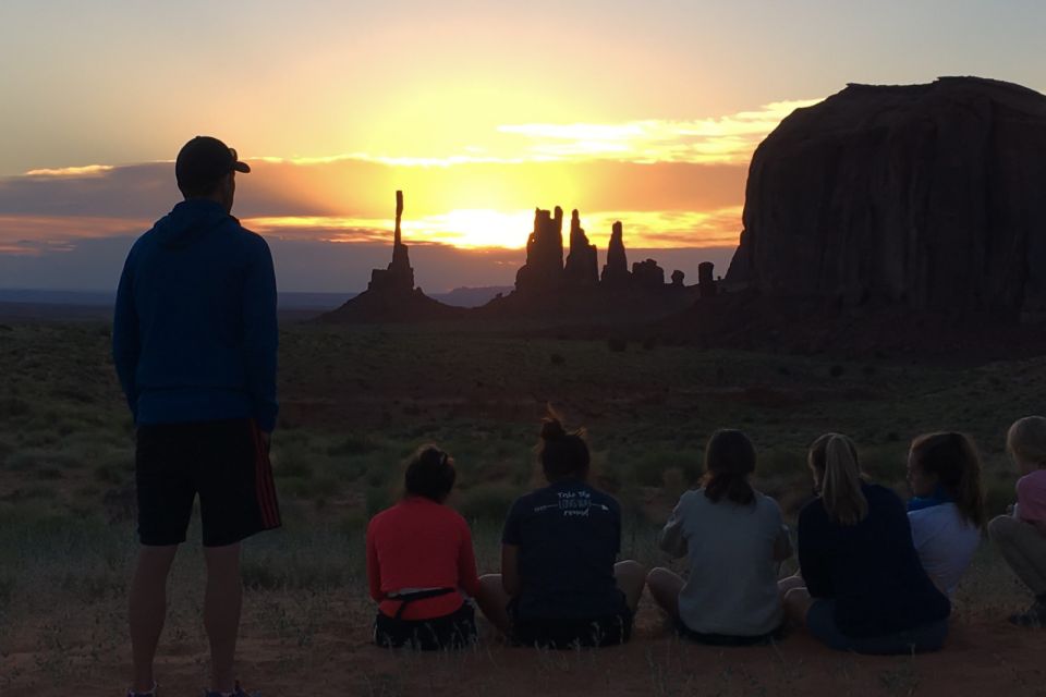 1 monument valley sunset tour with navajo guide Monument Valley: Sunset Tour With Navajo Guide