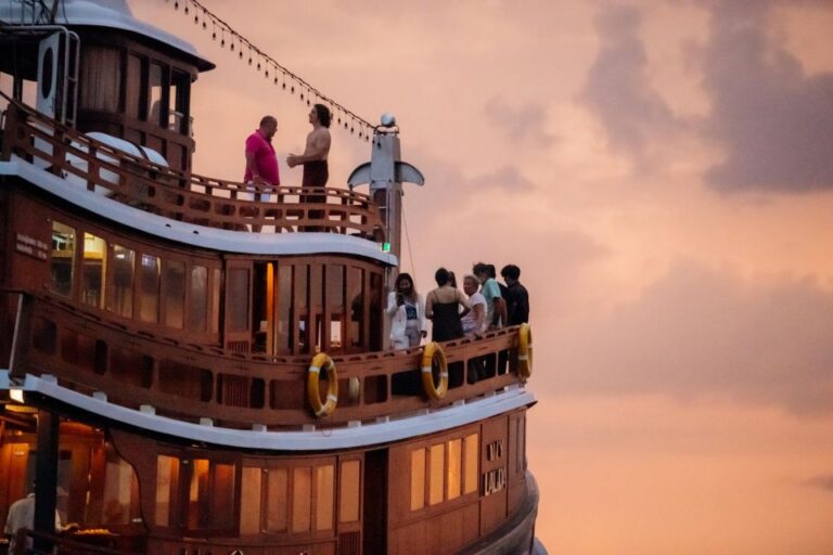 Motor Yacht Lalida: Romantic Sunset Dinner Cruise in Krabi