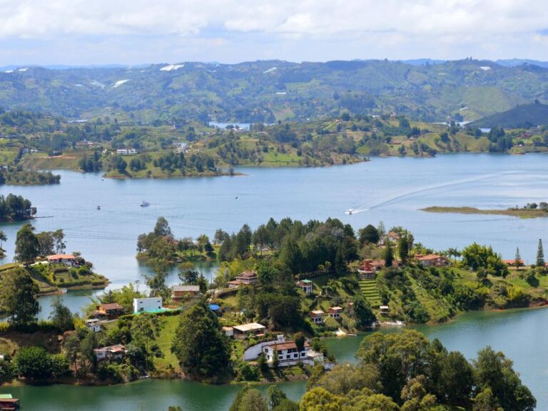 Motorcycle Tour From Medellin to Guatape