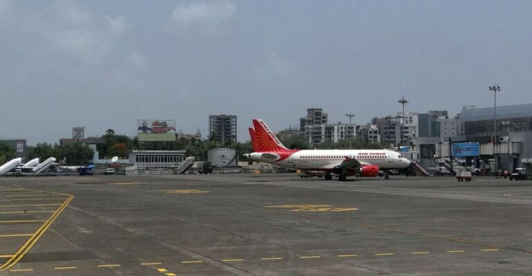 Mumbai: Private Hotel Transfers To/From Airport