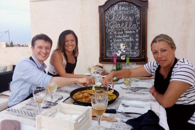 Muxtamel Small-Group Paella Cooking Class  – Costa Blanca