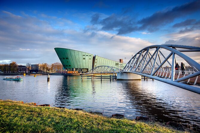 Nemo Science Museum and 1 Hour Canal Cruise Ticket in Amsterdam