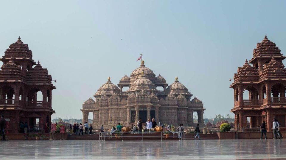 1 new delhi akshardham temple tour with water and light show 2 New Delhi: Akshardham Temple Tour With Water and Light Show