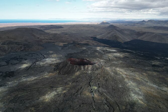 1 new volcano eruption area helicopter tour in iceland New Volcano Eruption Area Helicopter Tour in Iceland