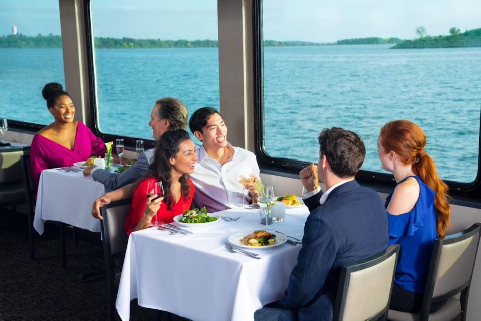 New York City: Harbor Cruise With Brunch Buffet From Pier 15