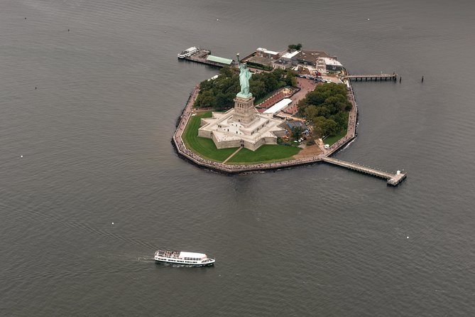 New York Helicopter Flight: Grand Island