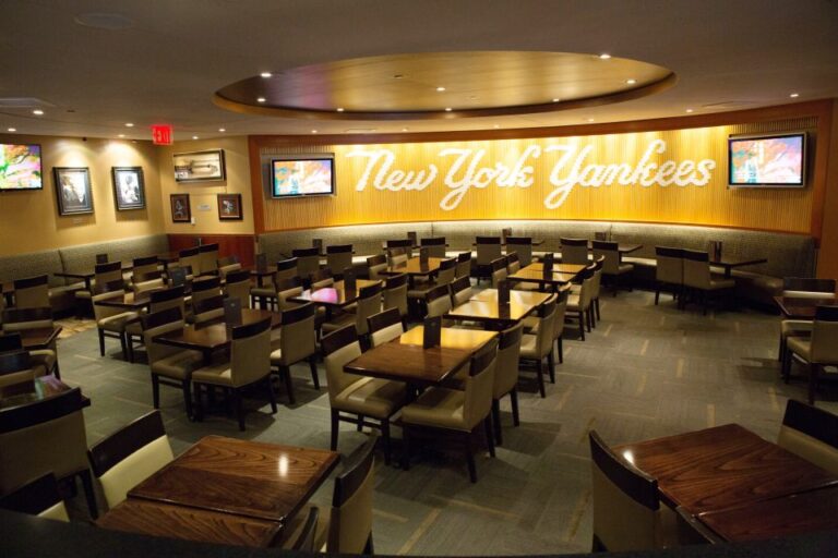 New York: Meal at Hard Rock Cafe Yankee Stadium