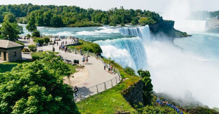 Niagara Falls: Walking Tour With Boat, Cave, and Trolley