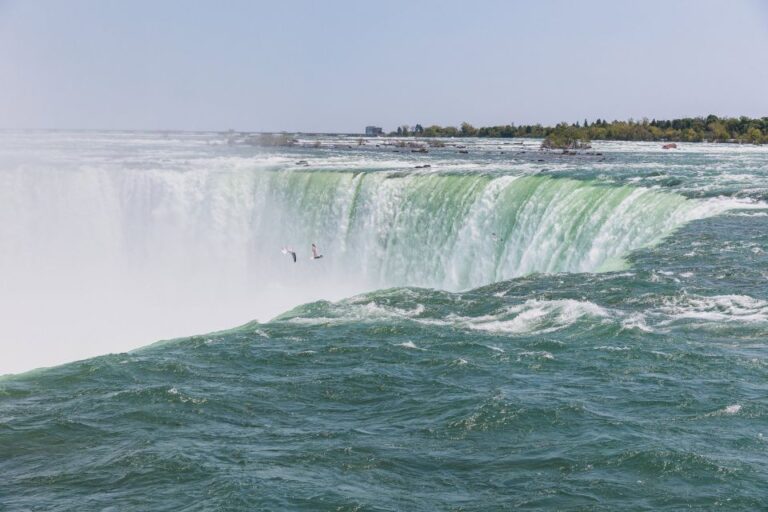 Niagara: Power Station and Tunnel Under the Falls Tour