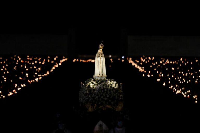 Night Trip to Fátima Candlelight Procession