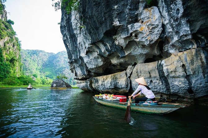 Ninh Binh Full-Day Tour From Hanoi to Hoa Lu, Tam Coc & Mua Cave via Boat & Bike