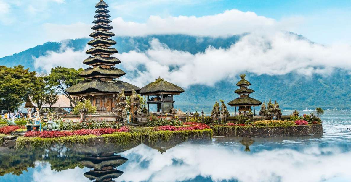 1 north bali all inclusive ulun danu temple banyumala North Bali: All Inclusive Ulun Danu Temple / Banyumala