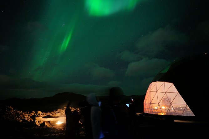 Northern Lights at Aurora Basecamp Observatory. Guided Experience.