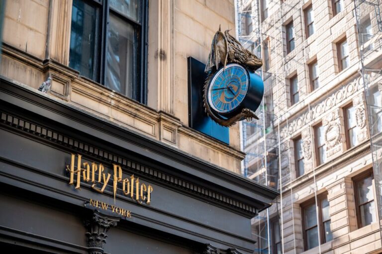 NYC: Harry Potter Flagship Store With Wand and Butterbeer