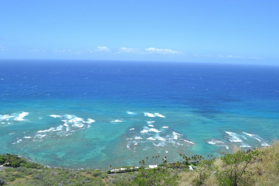 1 oahu diamond head sunrise hike with acai bowl and malasada Oahu: Diamond Head Sunrise Hike With Acai Bowl and Malasada