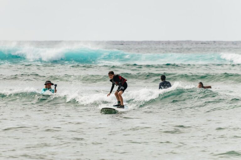 Oahu: Ride the Waves of Waikiki Beach With a Surfing Lesson