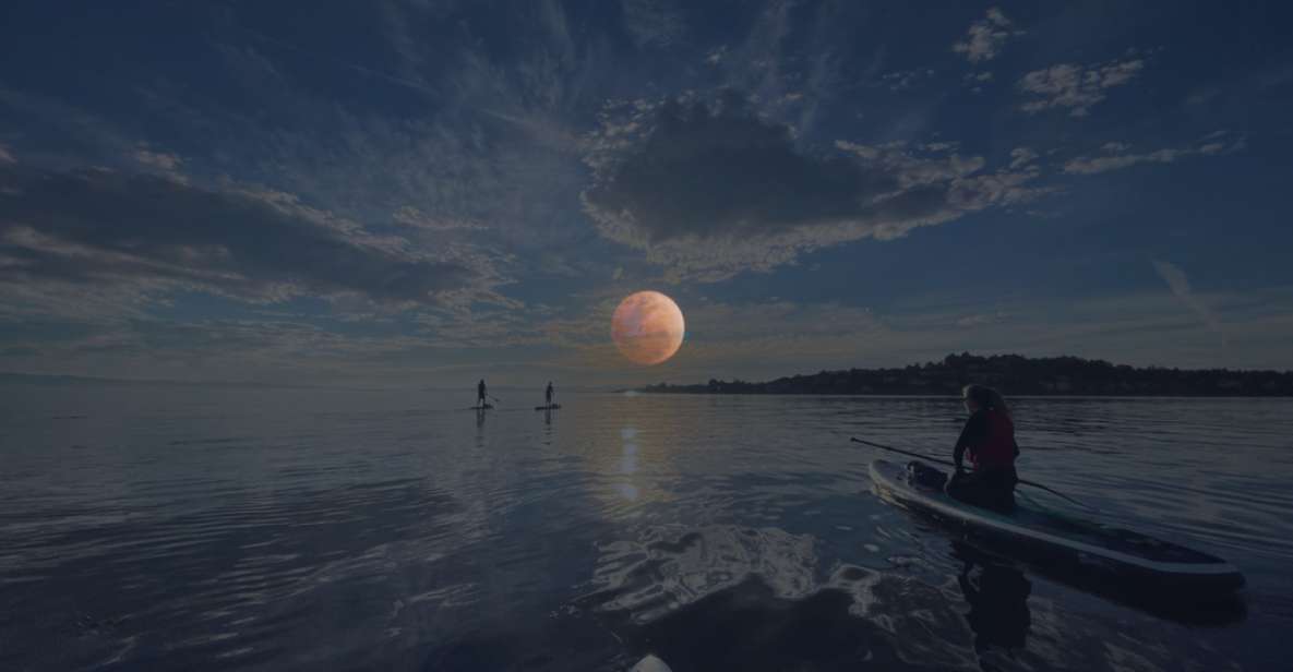 1 oak bay full moon paddle Oak Bay: Full Moon Paddle Experience