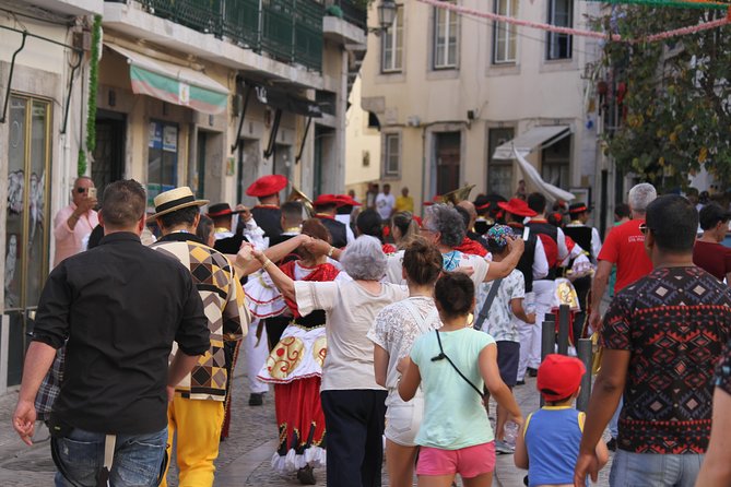 Old Lisbon: Alfama and São Jorge Neighborhoods 3-Hour Walking Tour
