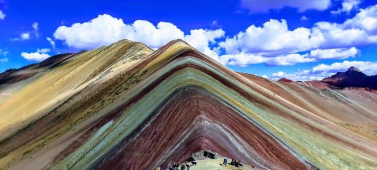 One Day Tour to Rainbow Mountain and Red Valley (Optional)