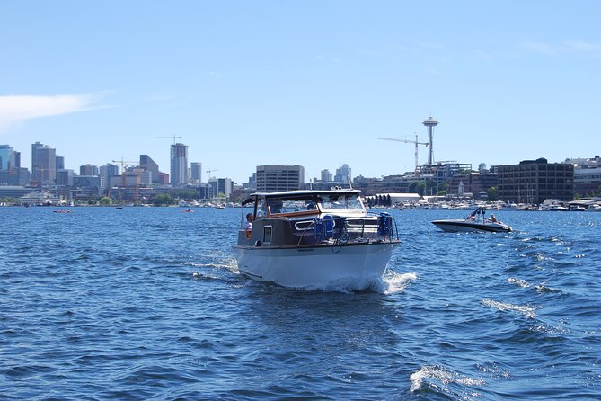One-Hour Private Seattle Sightseeing Cruise
