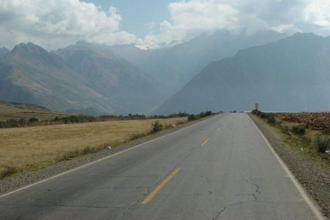 One-Way Scenic Touristic Bus to Puno From Cusco With Lunch